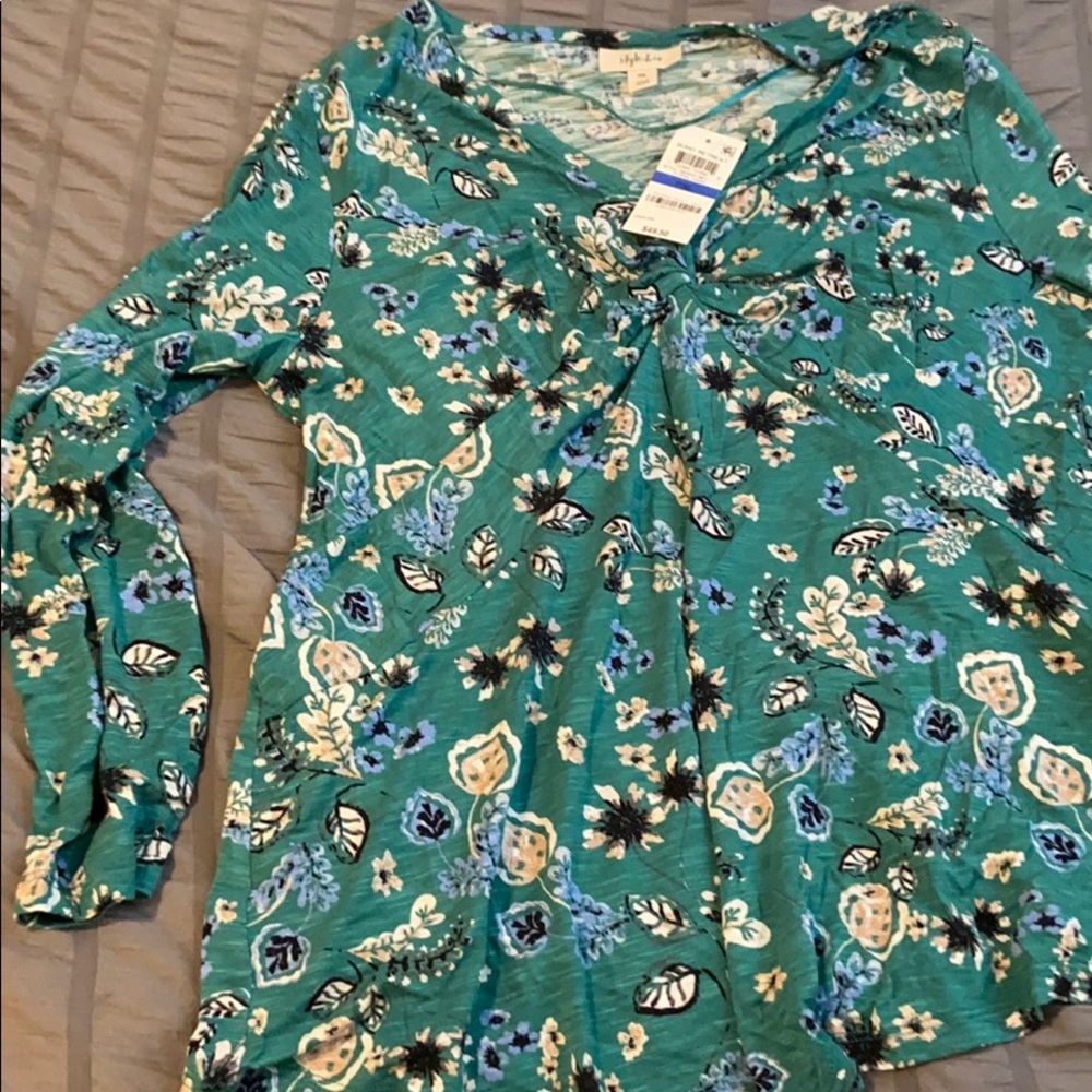 Style & Co Ladies Floral Oasis Shirt